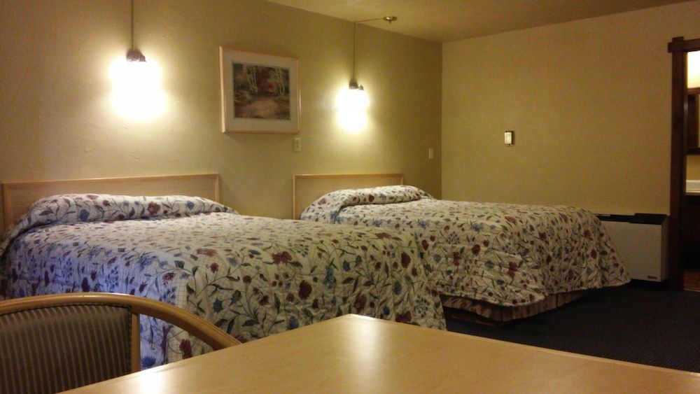 Budget Host Longhorn Motel0