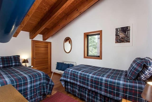 House, 2 Bedrooms