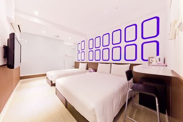 Triple Room
