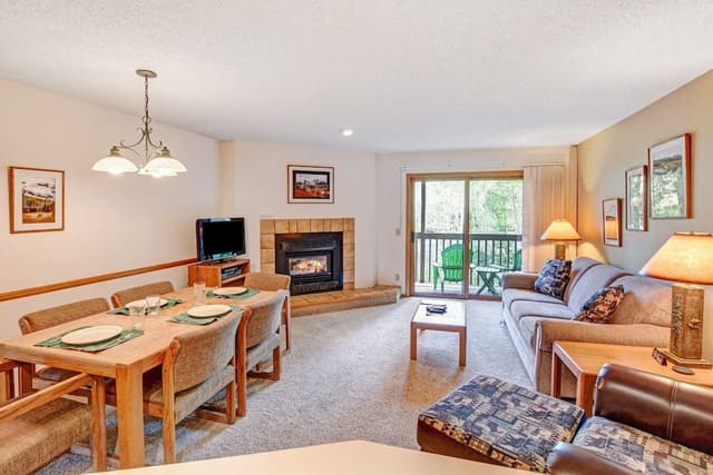Premium Condo, 2 Bedrooms, 2 Bathrooms (Private Hot Tub)