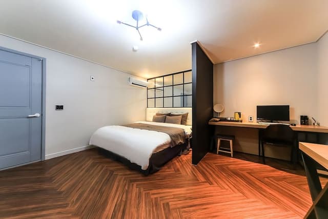 VIP Extra Large Room