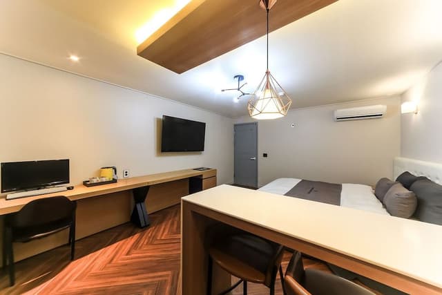 Premier Room (Extra Large)