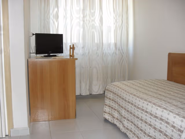 Double Room Single Use, 1 Large Twin Bed