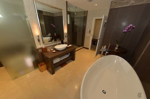 Junior Penthouse Suite