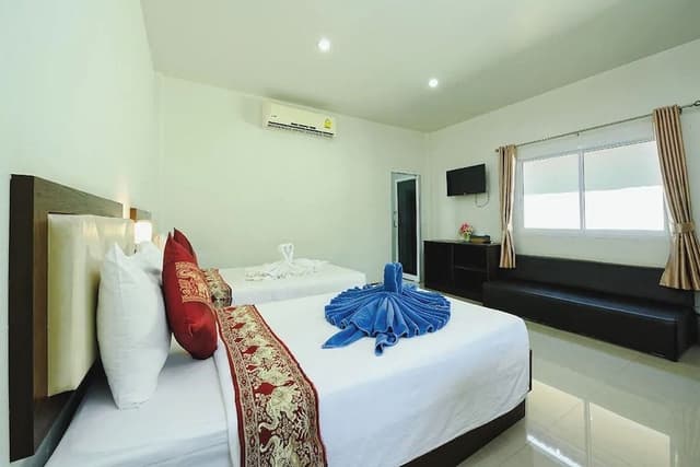 Standard Twin Room