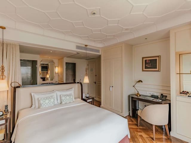 Deluxe Room, 1 King Bed, Club Lounge Access (Sky Executive Grand)