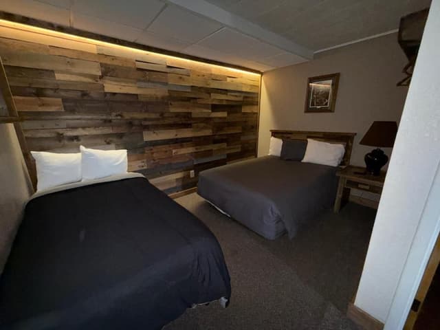 2 Full Beds Non-Smoking