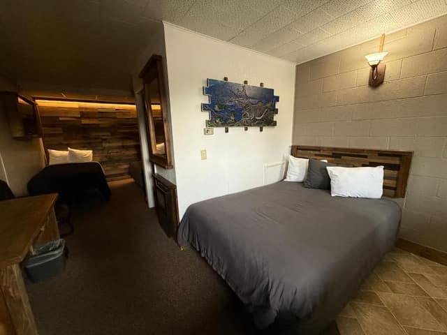 2 Full Beds Non-Smoking