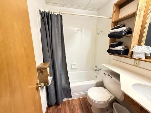 2 Full Beds Non-Smoking