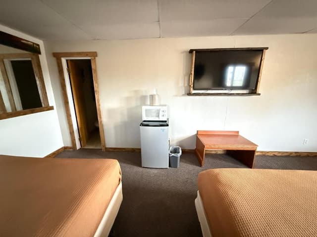 3 Queen Bed