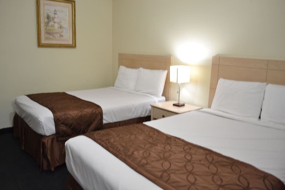 Passport Inn 3rd Street4
