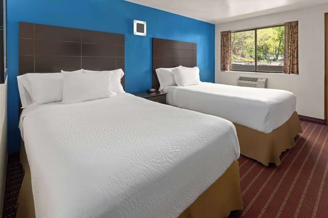 Room, 2 Double Beds, Smoking
