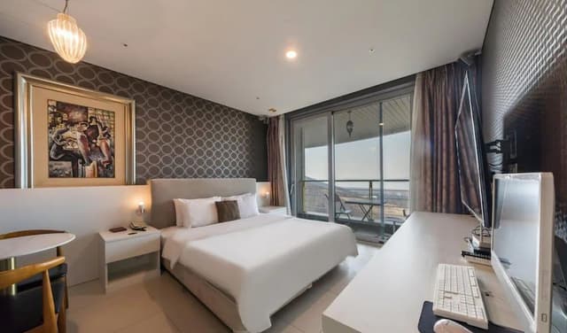 Double Room, 1 Double Bed