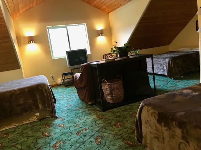 Room (#4)
