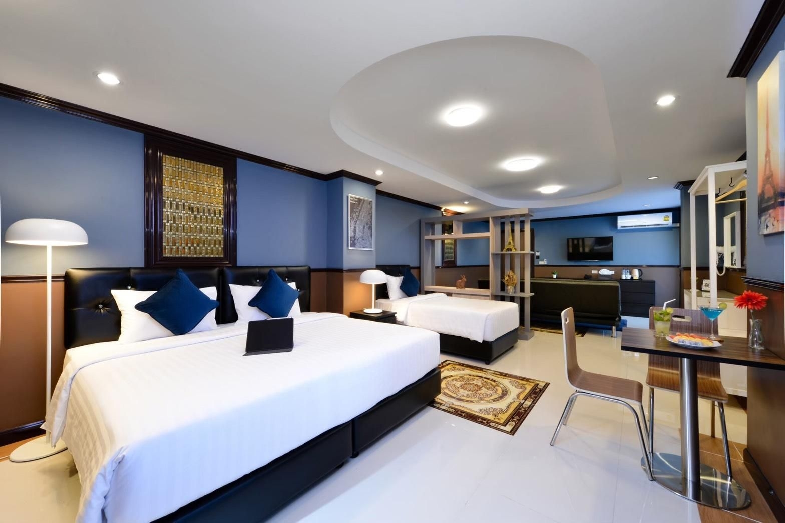 โรงแรมเดอะ เบรอตัน (มีเดีย) (The Breton Hotel (Media))2