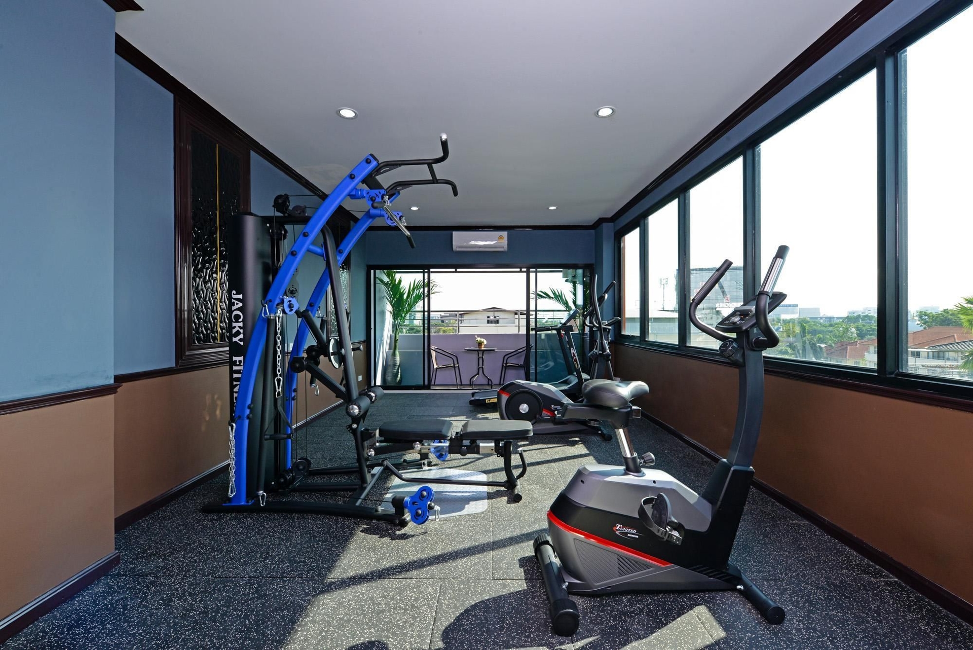 โรงแรมเดอะ เบรอตัน (มีเดีย) (The Breton Hotel (Media))4