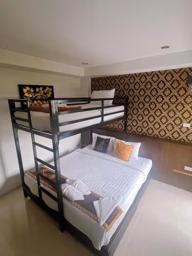 Triple Room with Balcony