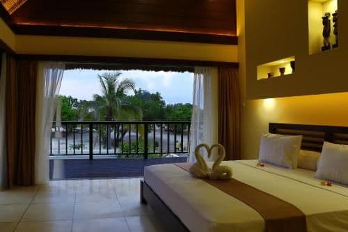 Villa - Beach Front