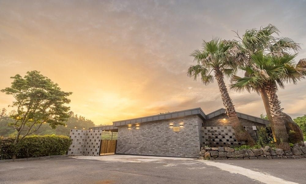 เชจู บังเกอร์ โฮเทล แอนด์ รีสอร์ท (Jeju Bunker Hotel&Resort)0