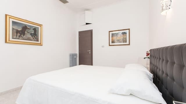 Classic Double Room, 1 Bedroom, Shared Bathroom, Tower