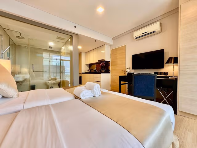 Deluxe Twin Room, 2 Twin Beds, Non Smoking, City View