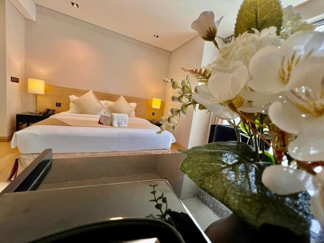 Straits Suite