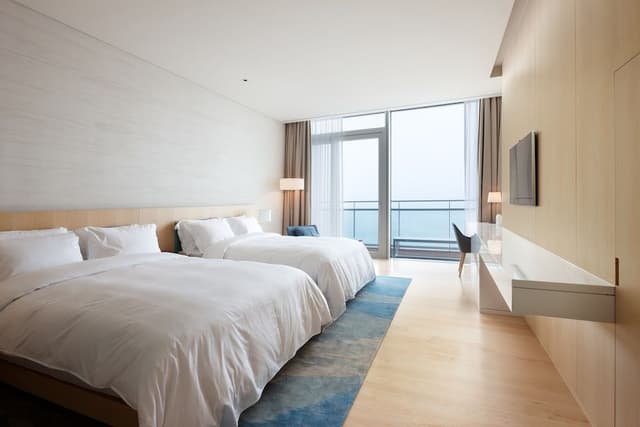 Premium Deluxe Twin-Sauna, Breakfast and Swimming pool for 2 guests - Extra person fee upon check-in