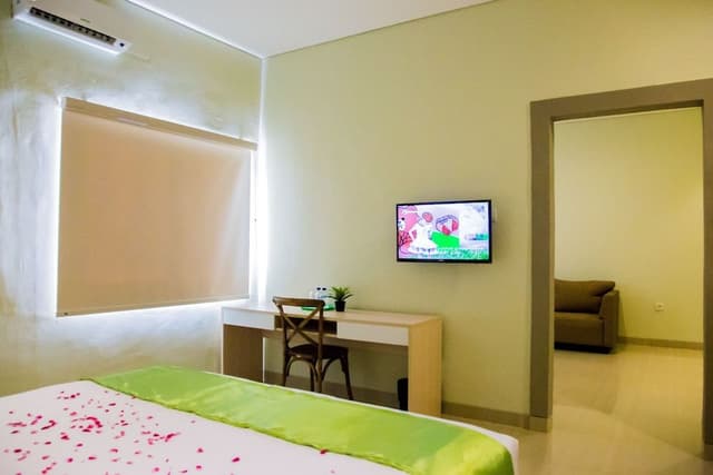 Executive Room with Breakfast and Minibar