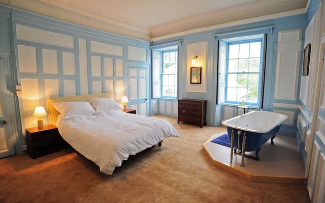 Double Room (Panelled Room)