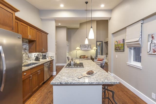 Condo, 2 Bedrooms