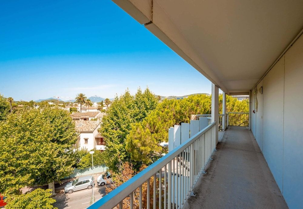 B&B Hotel HYERES1