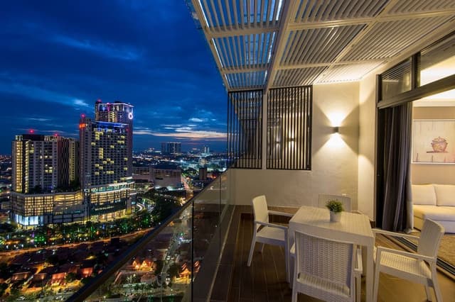 Executive Suite, 2 Bedrooms, City View