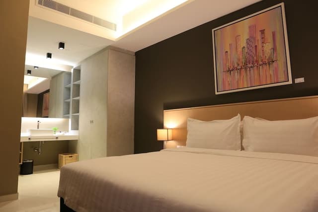 Executive Suite, 2 Bedrooms, City View