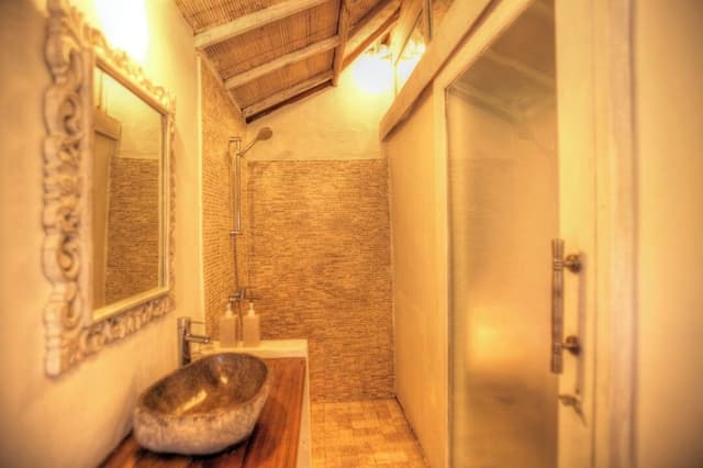 One Bedroom Bungalow with Pool View