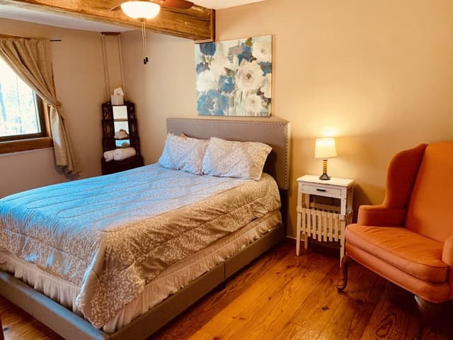 Traditional Suite, 2 Bedrooms, Mountain View