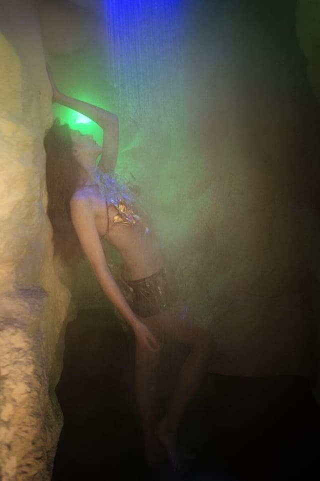 Superior Double Room (iZen, Grotto shower)