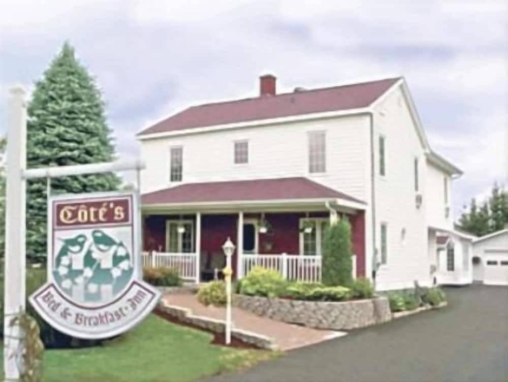 Cote's Bed & Breakfast Inn Cote's Bed & Breakfast Inn