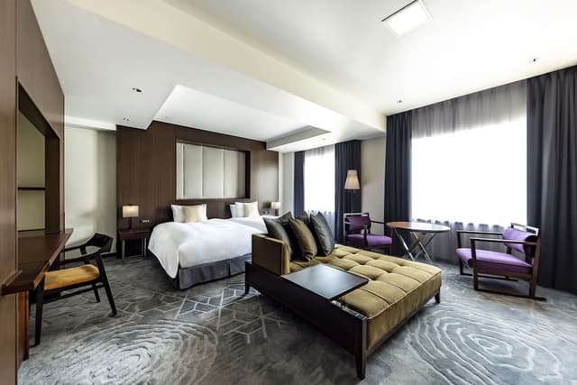 Junior Suite, Non Smoking (Premium Floor)