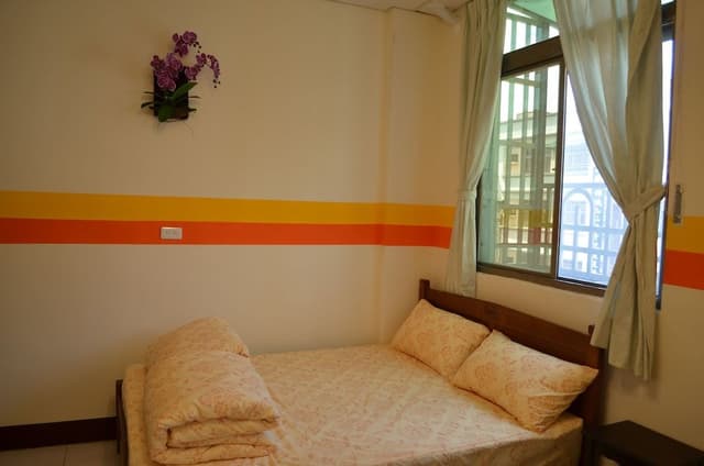 Triple Room (Shared Bathroom)