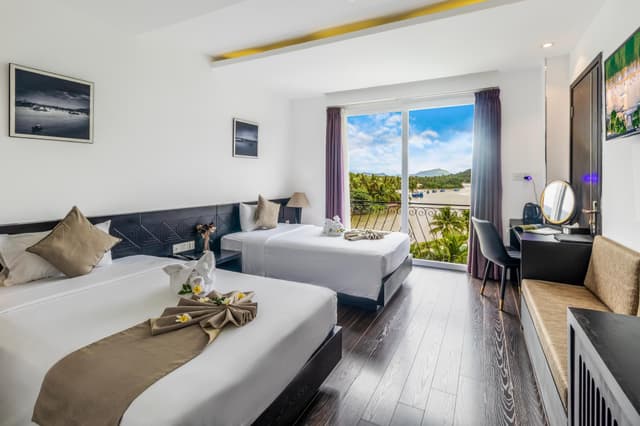 Premier Twin Room
