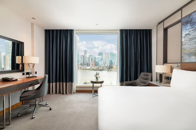 Premium Room, 1 King Bed