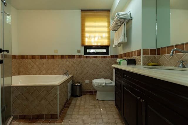 Standard Cabin, Multiple Beds