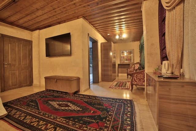 Queen Room