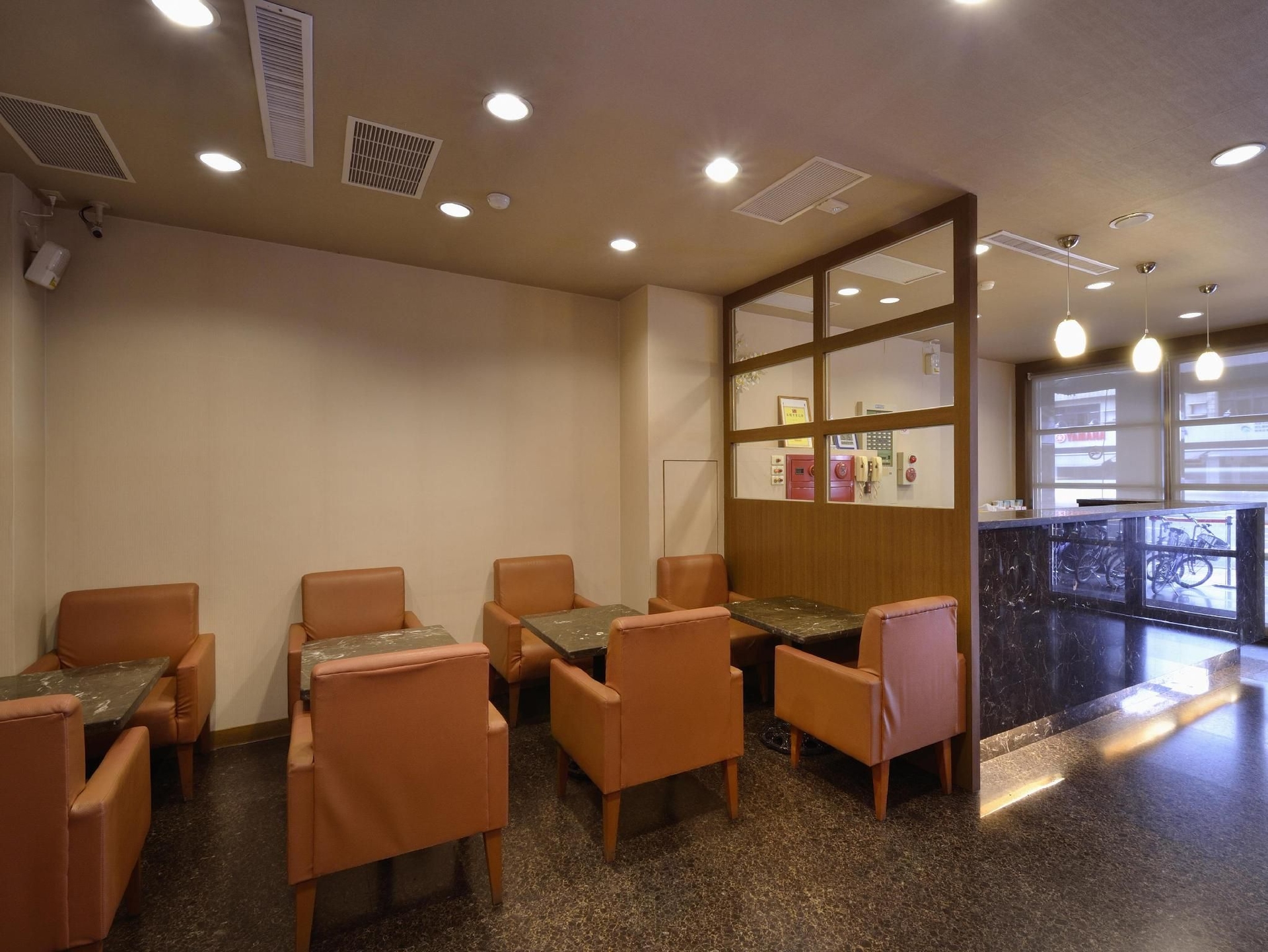 กู้ดเนส โฮเต็ล (Goodness Hotel)0