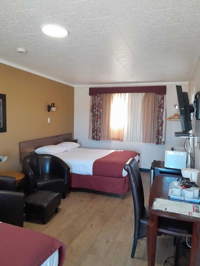 Room, 2 Queen Beds, Non Smoking