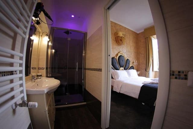 Deluxe Triple Room (Nero)