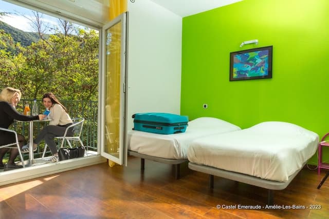Superior Studio, Garden View (with or without Balcony,2 single beds)