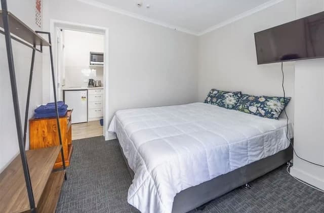 Classic Single Room