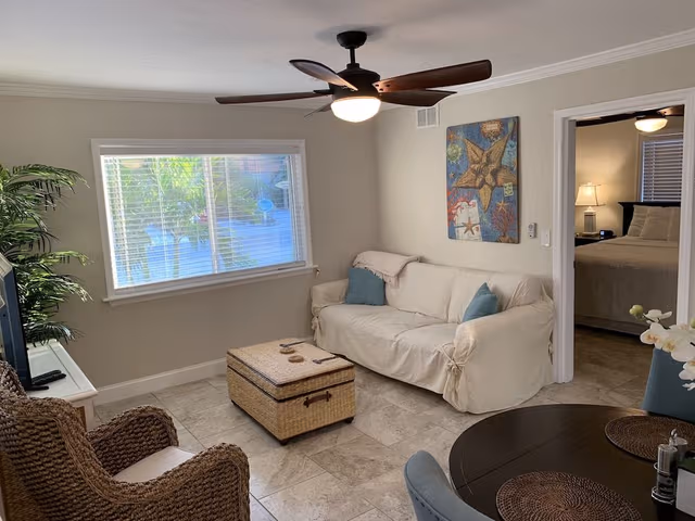 Deluxe Suite, 1 King Bed with Sofa bed (Unit 1)
