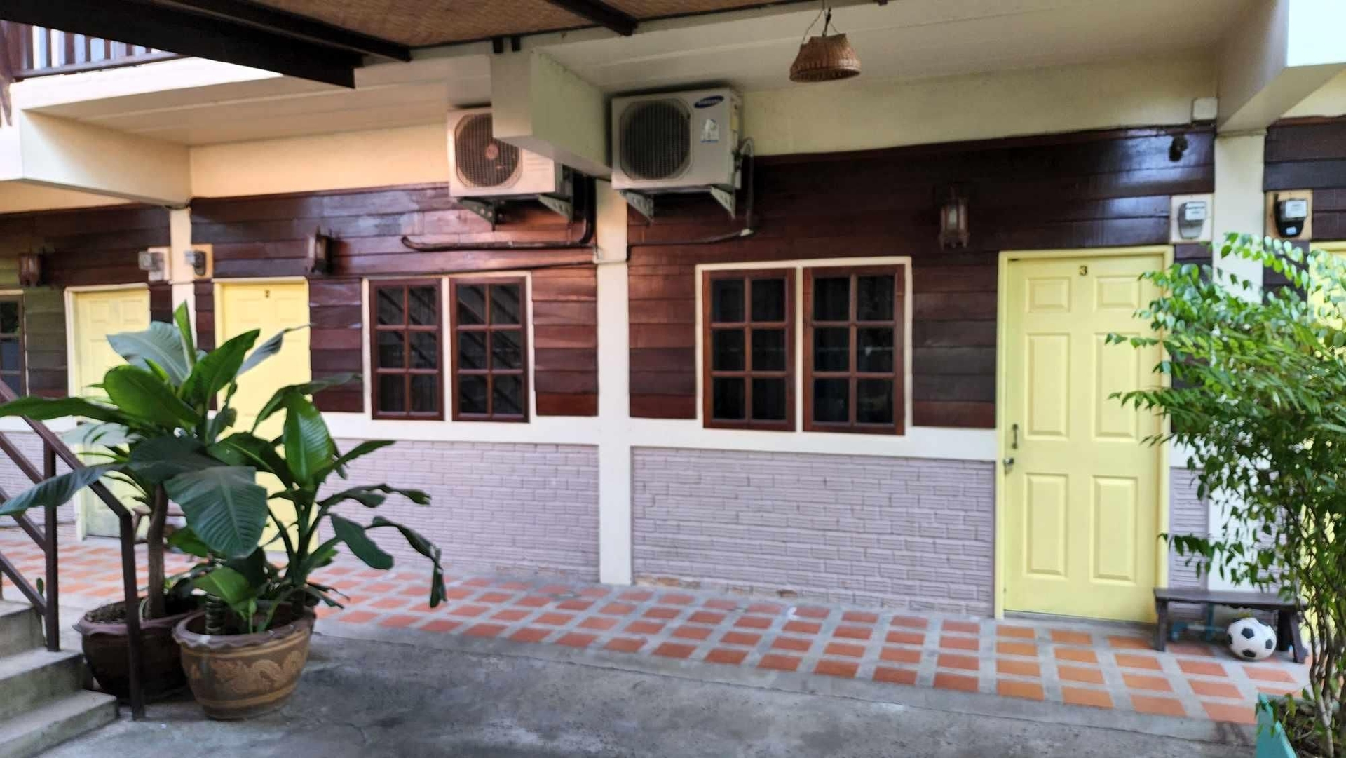 The Outside Inn4
